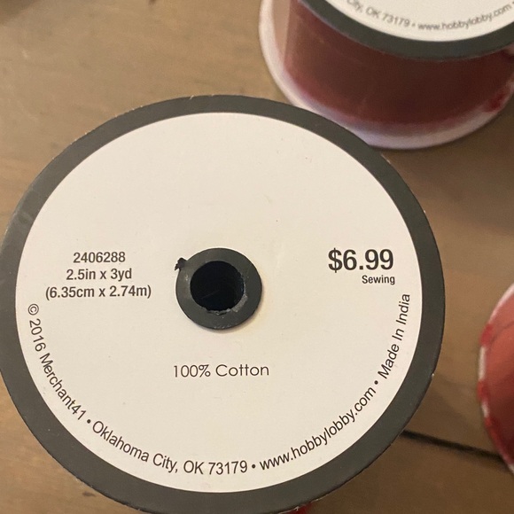 Red Velvet Ribbon Set - Picture 3 of 14